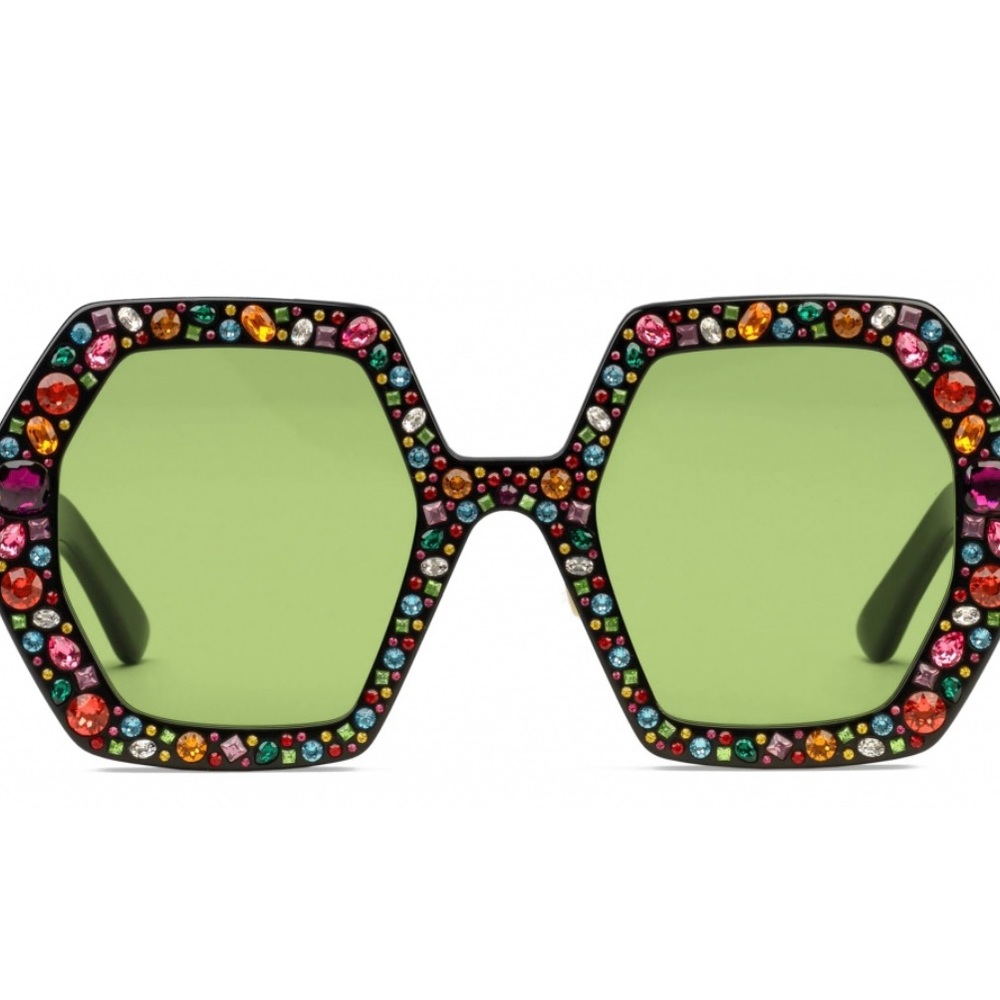 Gucci sunglasses ❌ISO❌